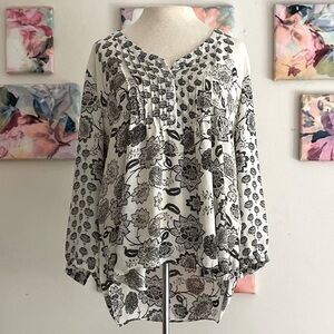 Rose & Olive Long Sleeve Lightweight Blouse